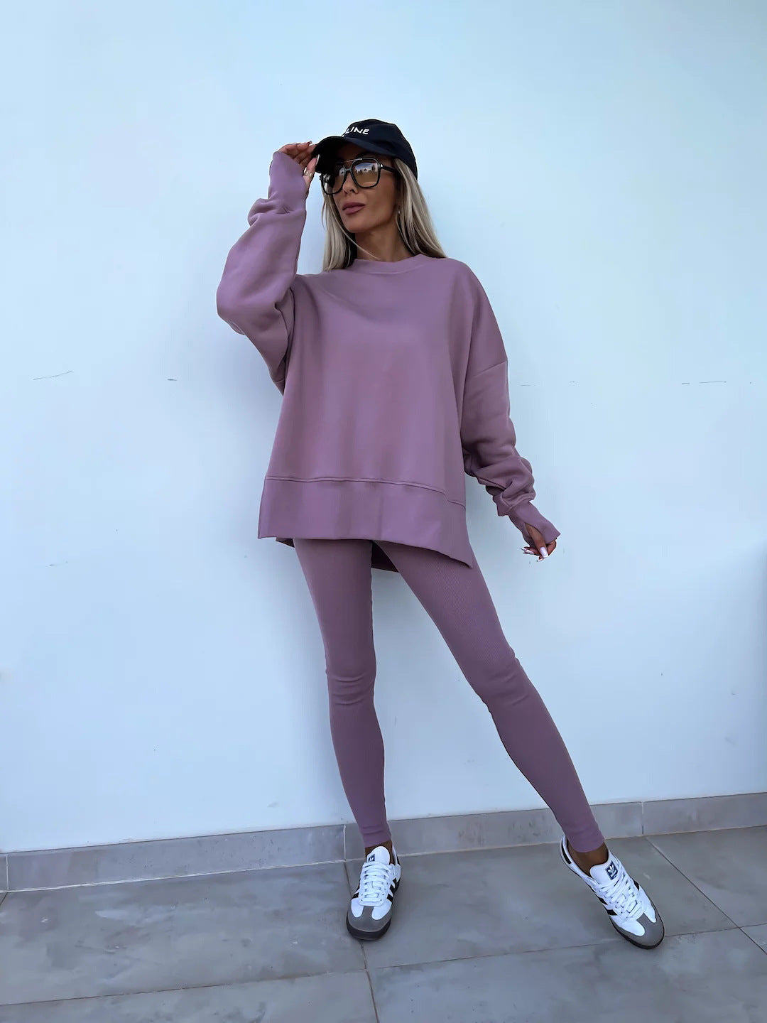 Loose Sleeve Crewneck
