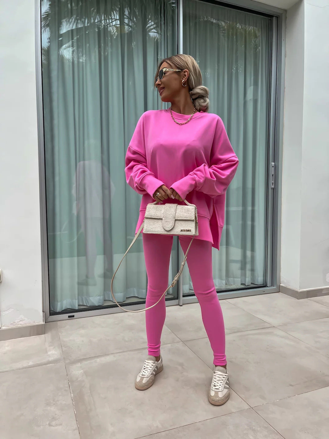 Loose Sleeve Crewneck